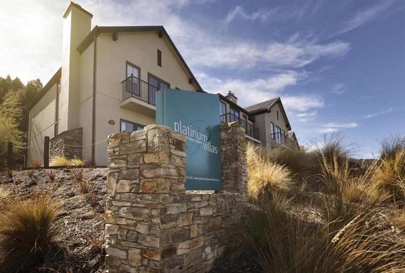 Platinum Queenstown Exterior photo