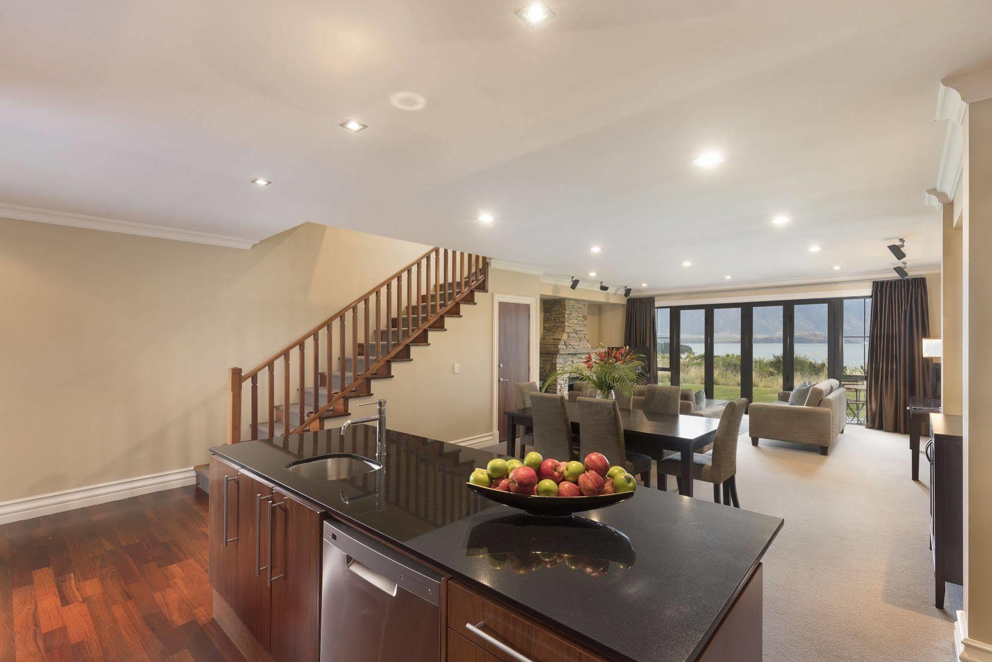 Platinum Queenstown Exterior photo