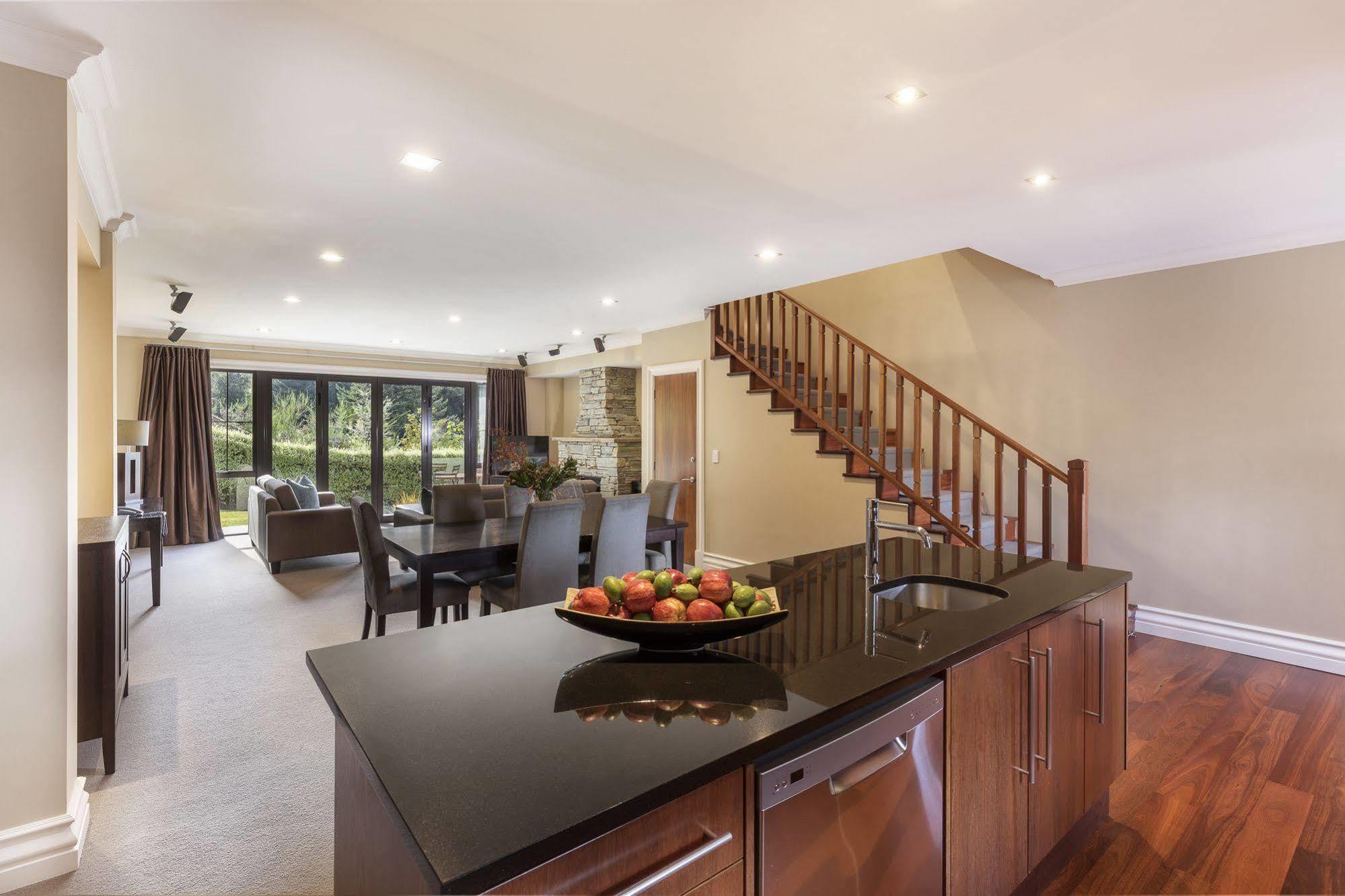 Platinum Queenstown Exterior photo
