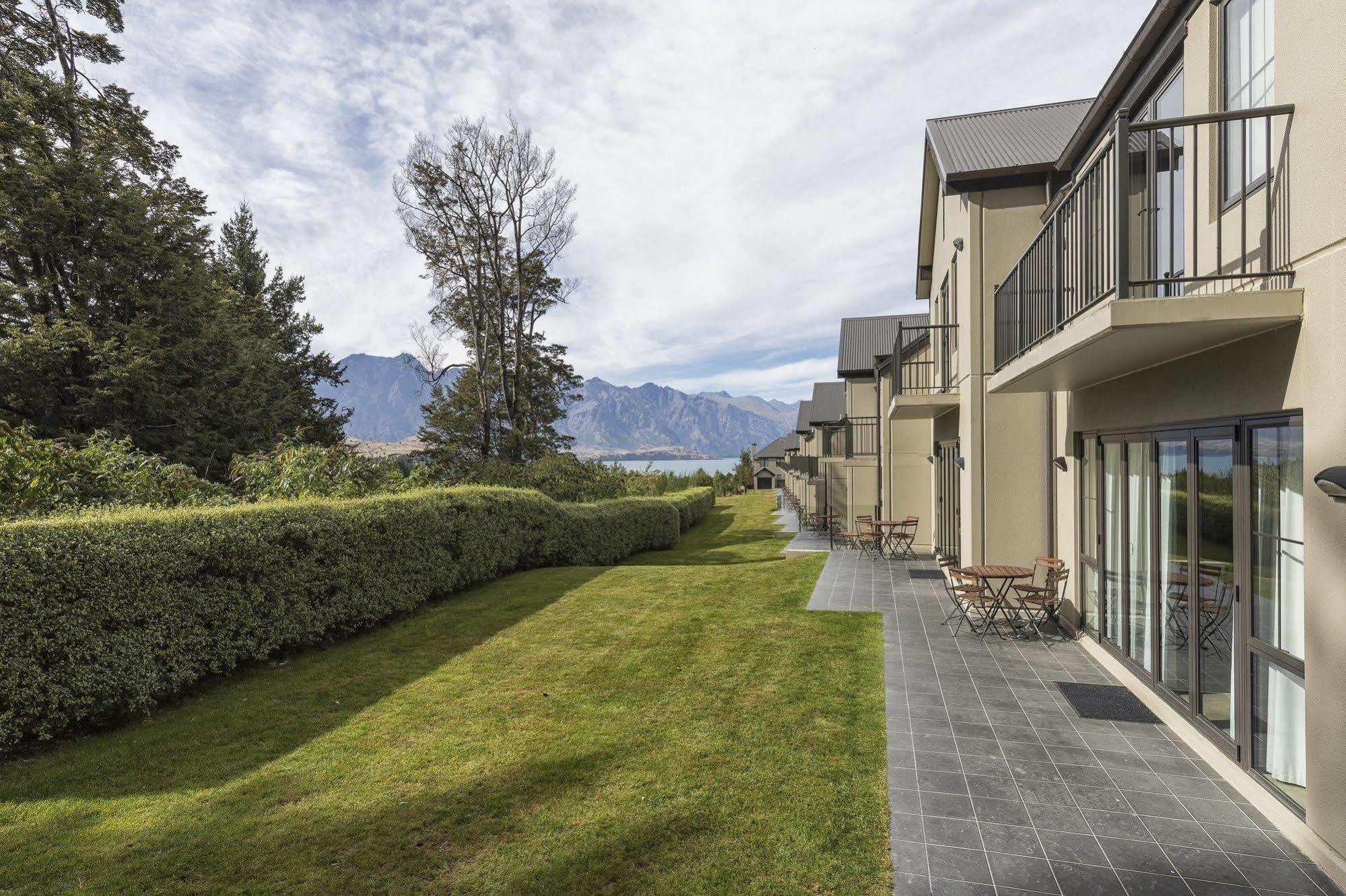 Platinum Queenstown Exterior photo