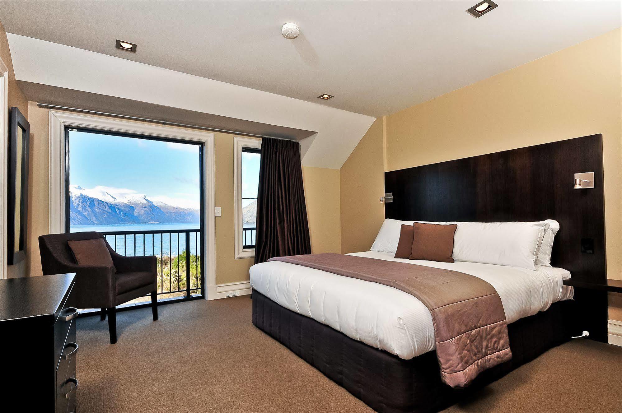Platinum Queenstown Exterior photo
