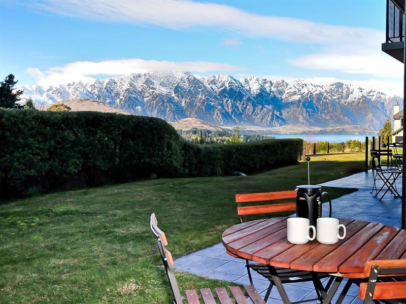 Platinum Queenstown Exterior photo